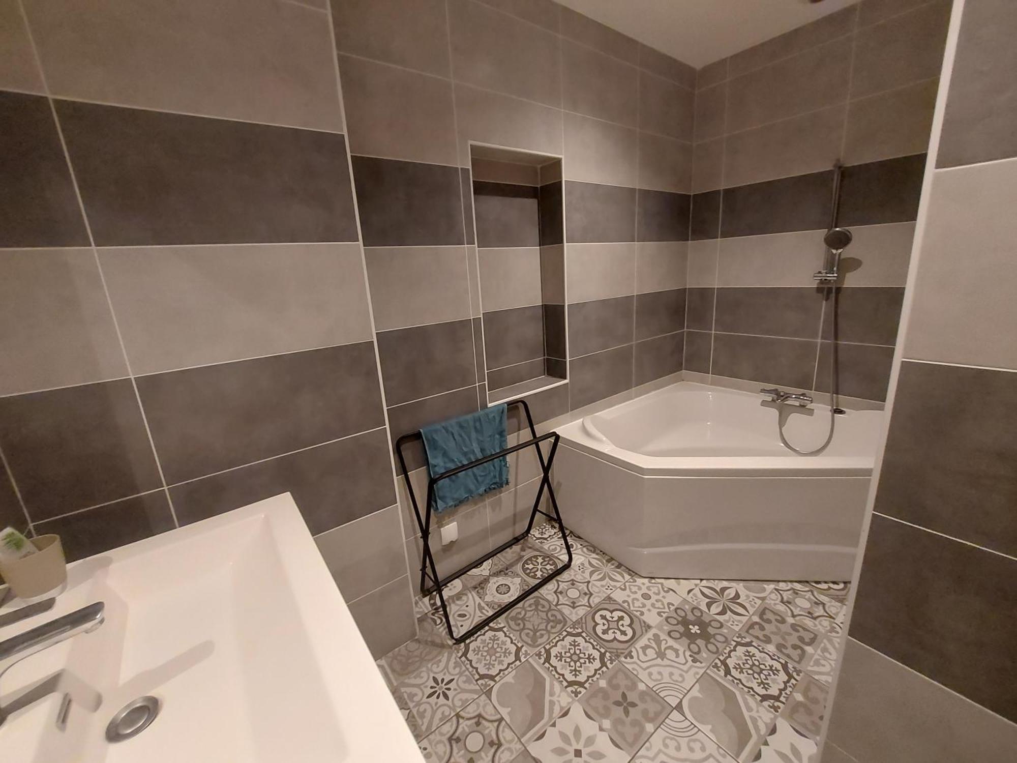 Appartement De Standing Bord De Malo *
